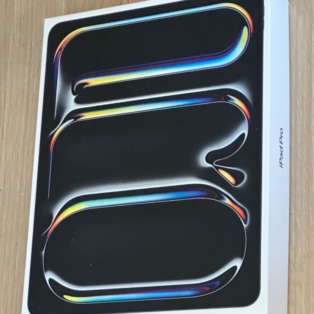 iPad Pro 13 inch Apple Pencil pro case folio black other box